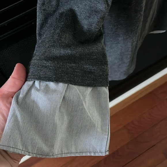 Loft gray Blouse with cute detail - Picture 3 of 6